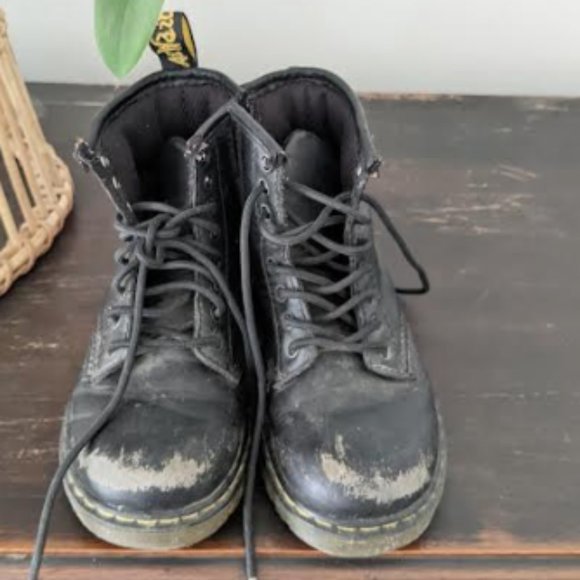 Dr. Martens Toddler Boots - Picture 3 of 4